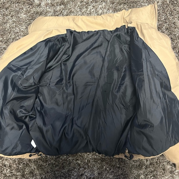 Amazon Puffer Jacket - Picture 4 of 5